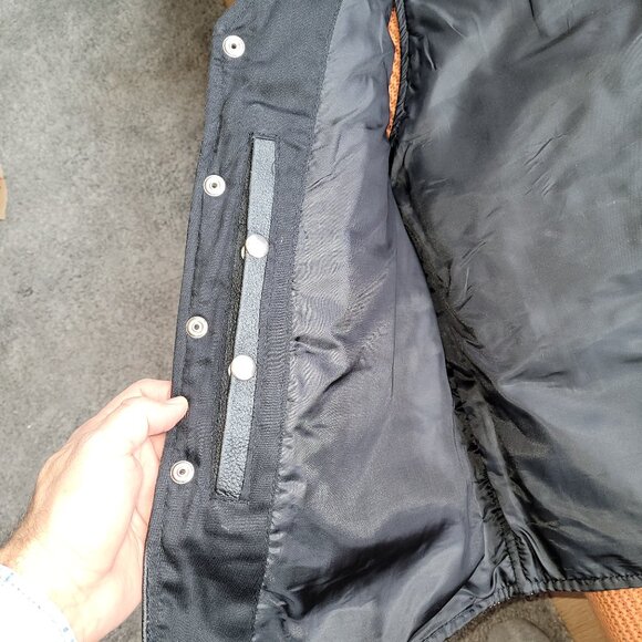 The DEFY Men's Black Genuine Leather Motorcycle Biker Vest - Picture 5 of 8